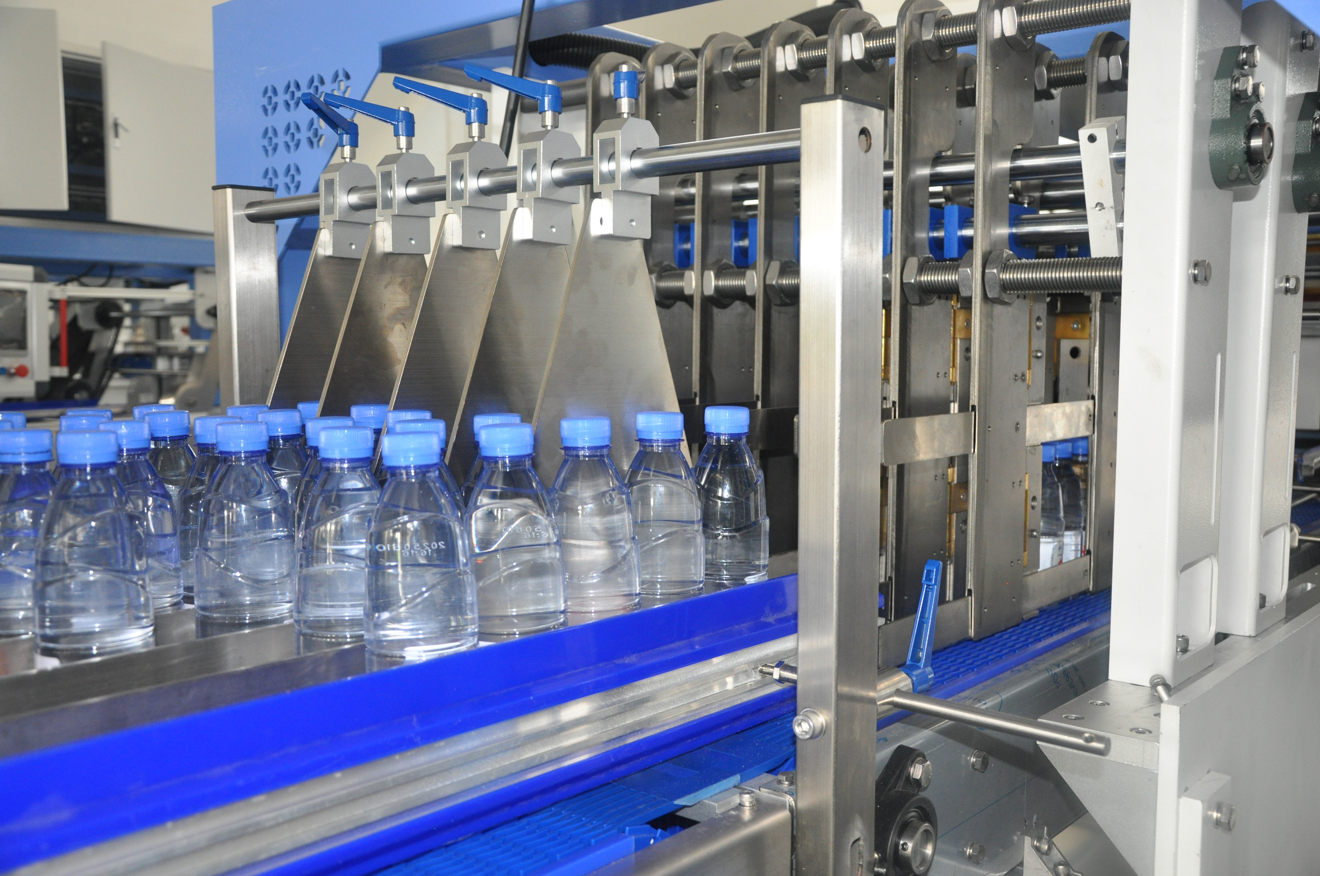 Bottle separator