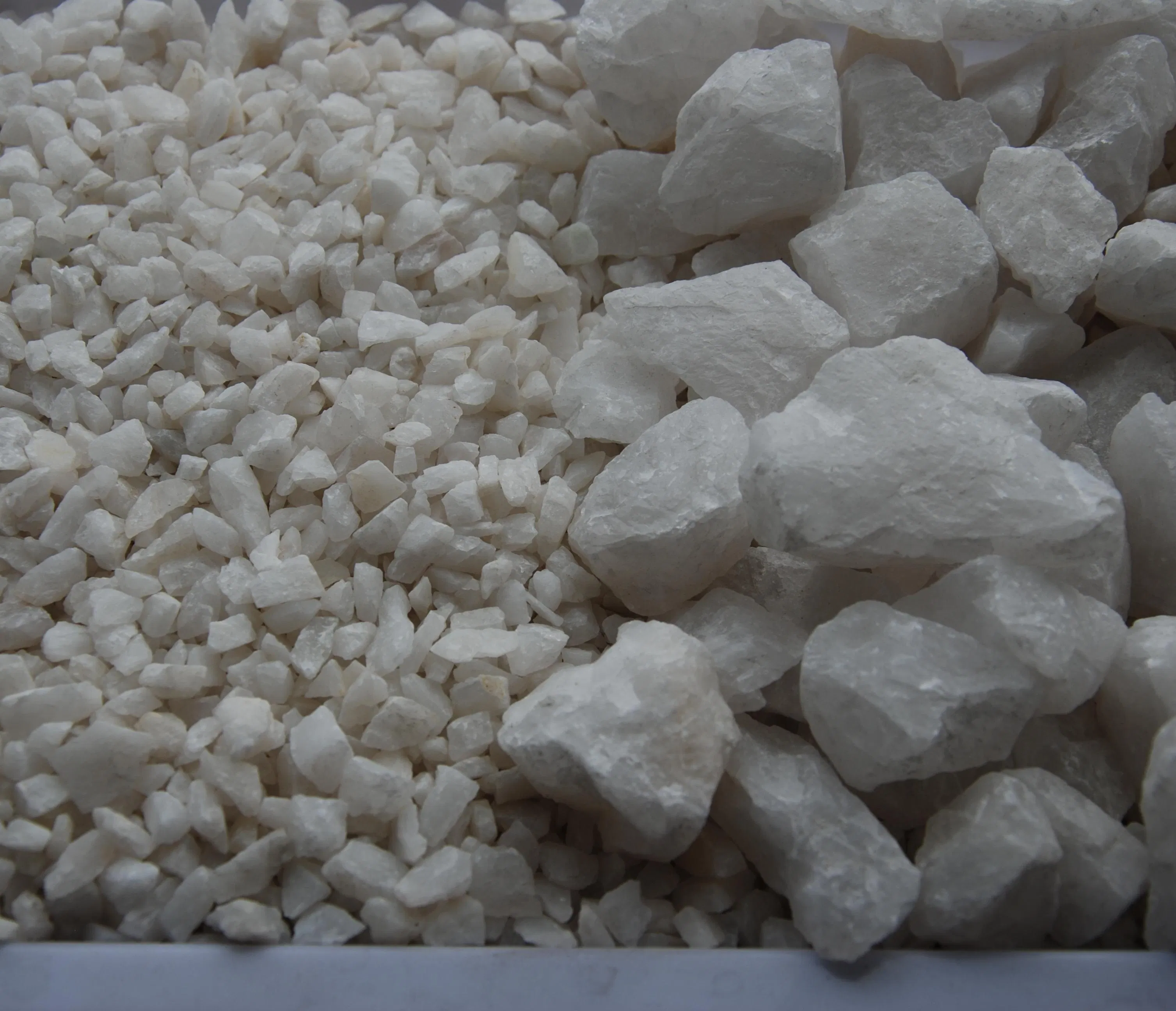 Natural White Quartz Stone Gravel Decorative Landscaping Pebbles for Garden Path Walkway Driveway Paving