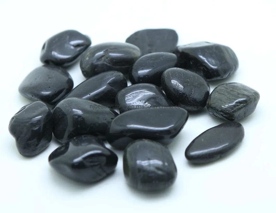 White Pebbles Detail 1