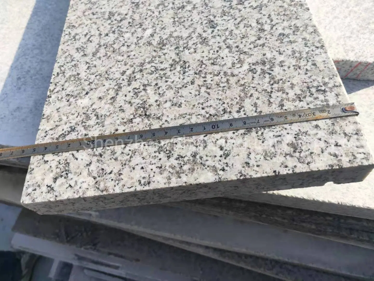 Cheap Grey Sardo Granite G602 China Natural Stone Tiles/Slabs/Paving/Cobblestone