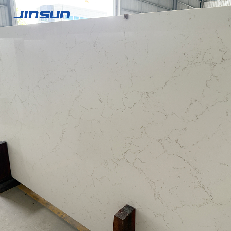 2025 Custom Calacatta Quartz Stone Kitchen Island Countertop for Luxury