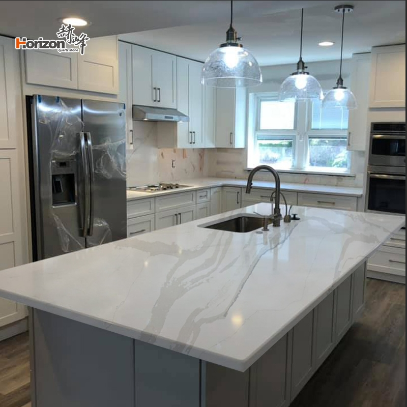 Artifical Stone White Calacatta Quartz Stone with Black Veins Scratch Resistant and Stain Resistant for Kitchen Countertop and Bathroom Vanity