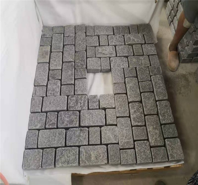 Tumbled G654 Granite Grey Cobblestones on Mesh Sheets for Driveway Paver Design