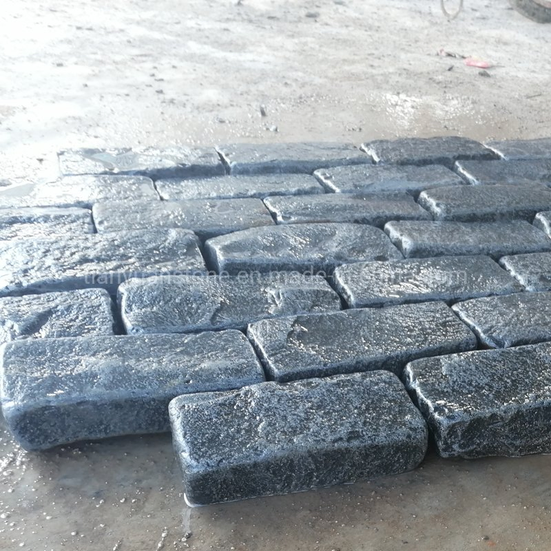 Antique Tumbled Edge Black Basalt Cobblestone for Villa Paver