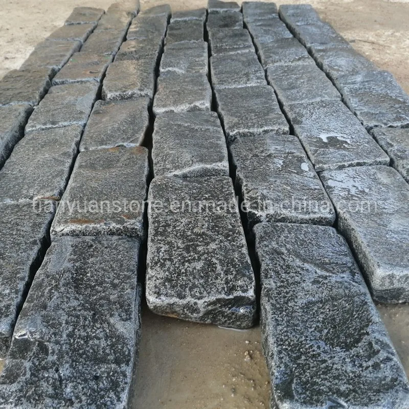 Design Natural Black Basalt Paving Cobblestone for Landscaping / Patio / Driveway