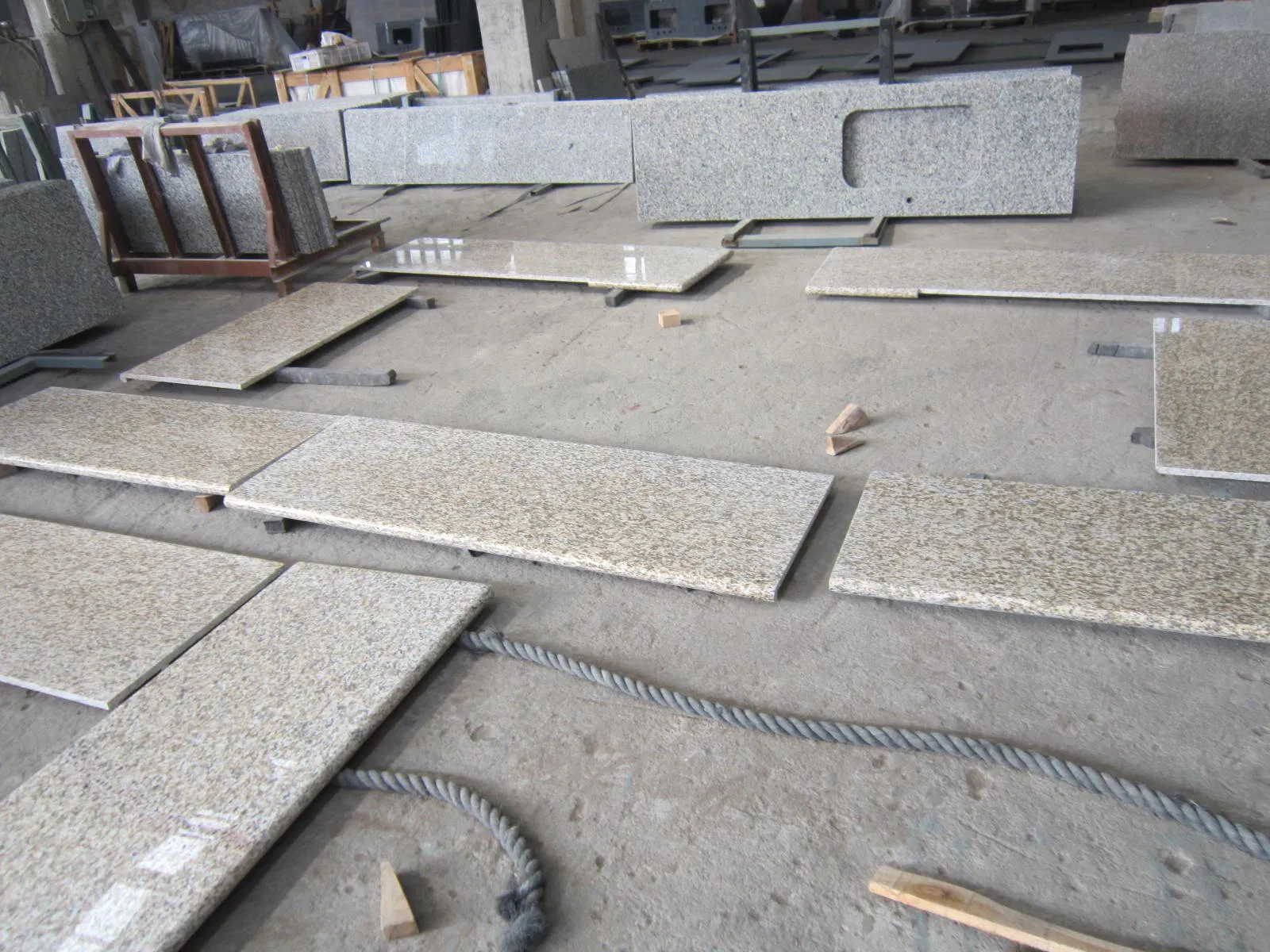 Tiger Skin granite Yellow Natural Stone Granite Countertop for Kitchen Countertop