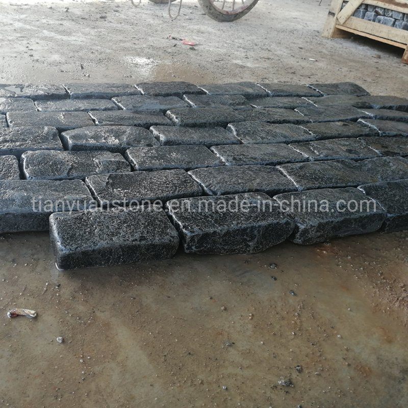 Design Natural Black Basalt Paving Cobblestone for Landscaping / Patio / Driveway
