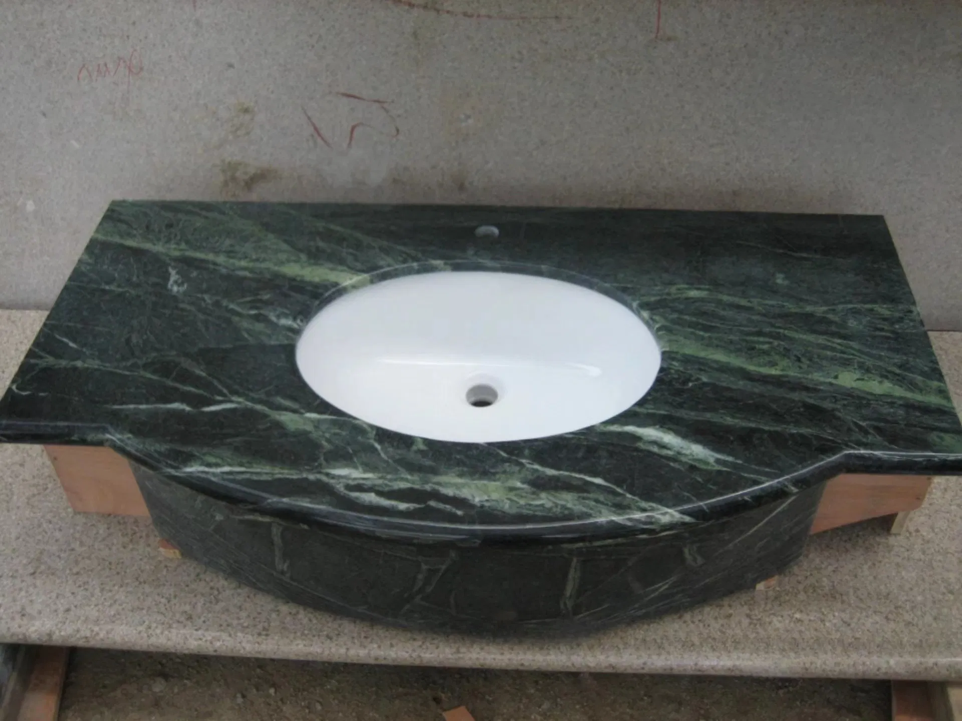 Chinese Green Natural Granite Marble Stone Kitchen Countertops with Custom Design