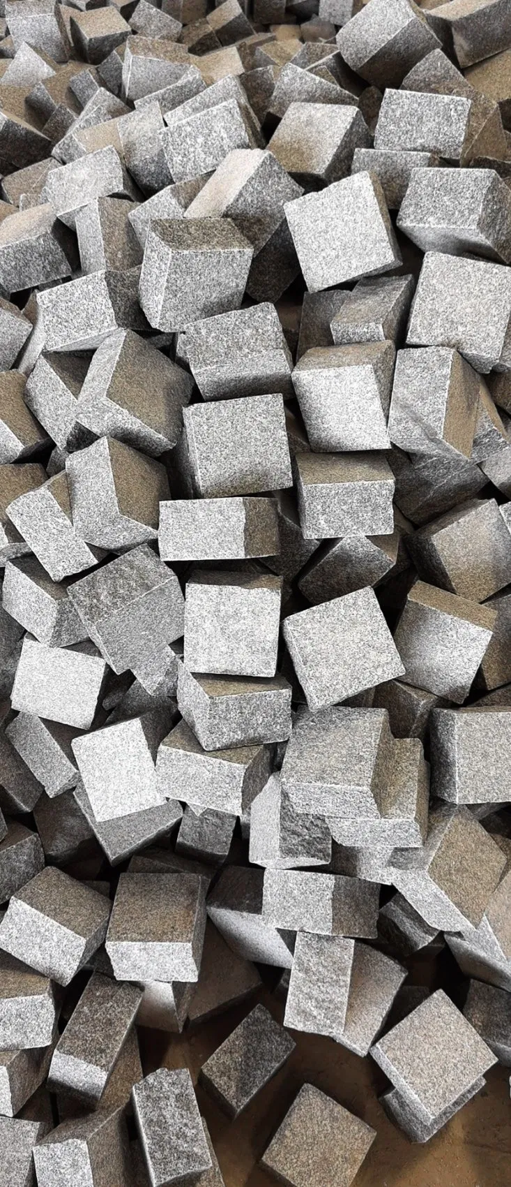 Natural flamed/splited G654 Dark Grey Granite Cube Stone for exterior/outdoor Garden/Landscape/Square pavement/paving