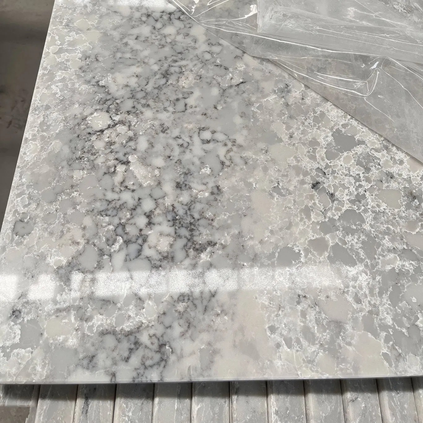 Prefabricated Home Decoration Material Artificial Stone Quartz Types of Countertops