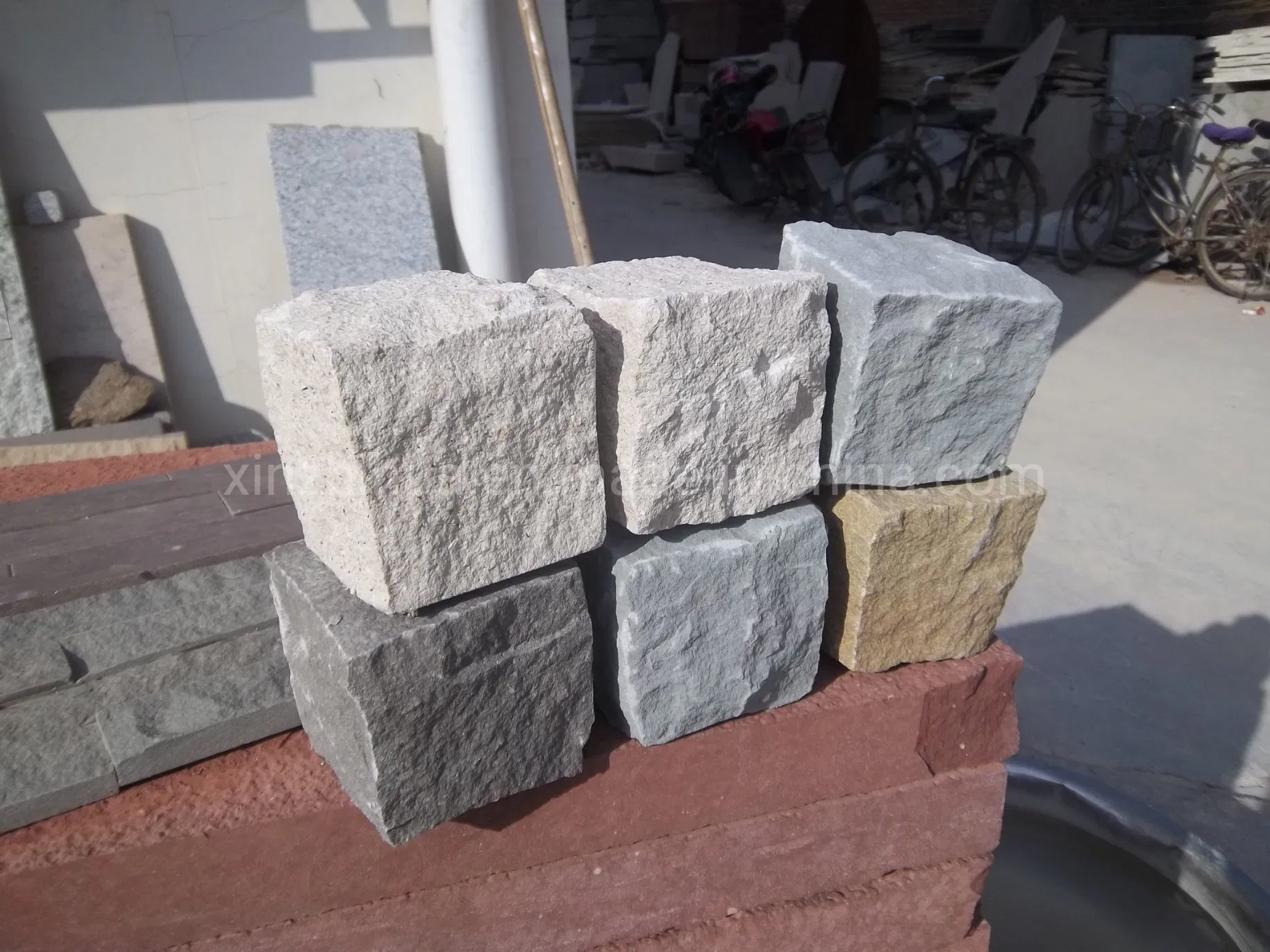 White Grey Paving Stone Tumbled Granite Flooring/Tile/Cube/Brick Paver Cobblestones Outdoor