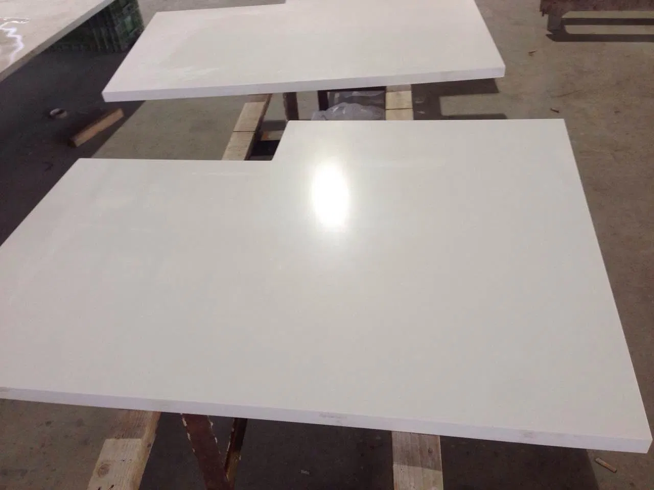 Hot Sale Pure White Prefabricated Quartz Countertop for Home Hotel Kitchen Bathroom