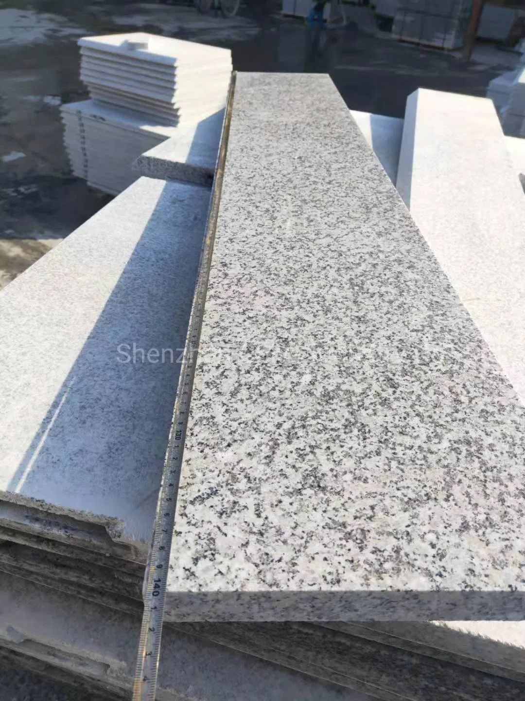 Cheap Grey Sardo Granite G602 China Natural Stone Tiles/Slabs/Paving/Cobblestone