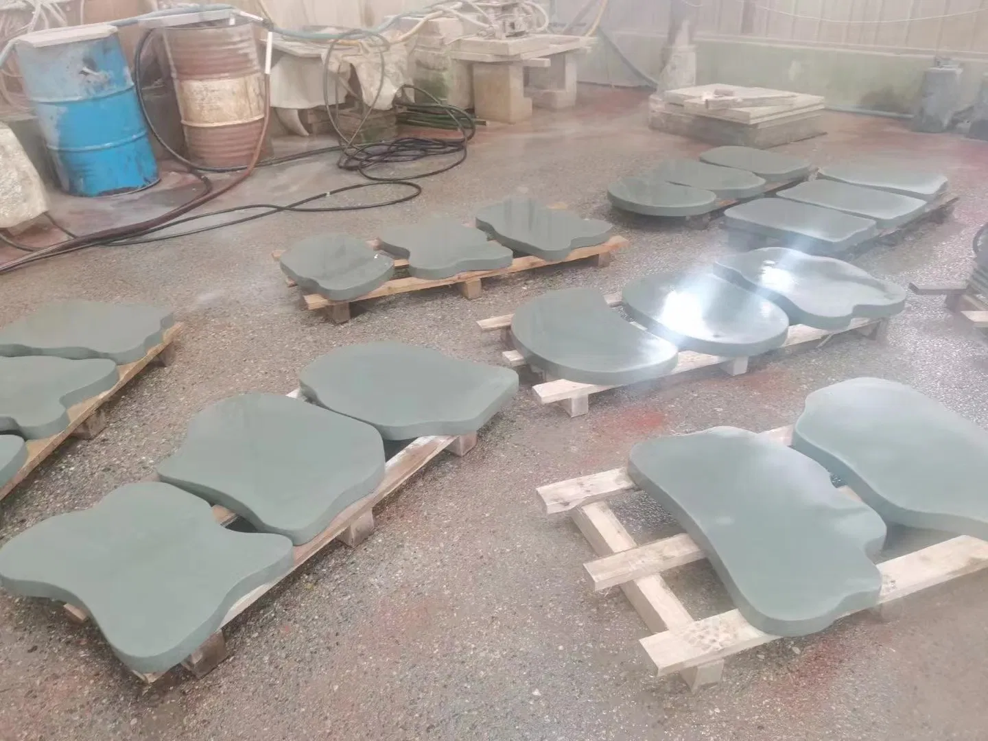 China Basalt Lavastone Bluestone Stepping Stone for Garden Pathway Design