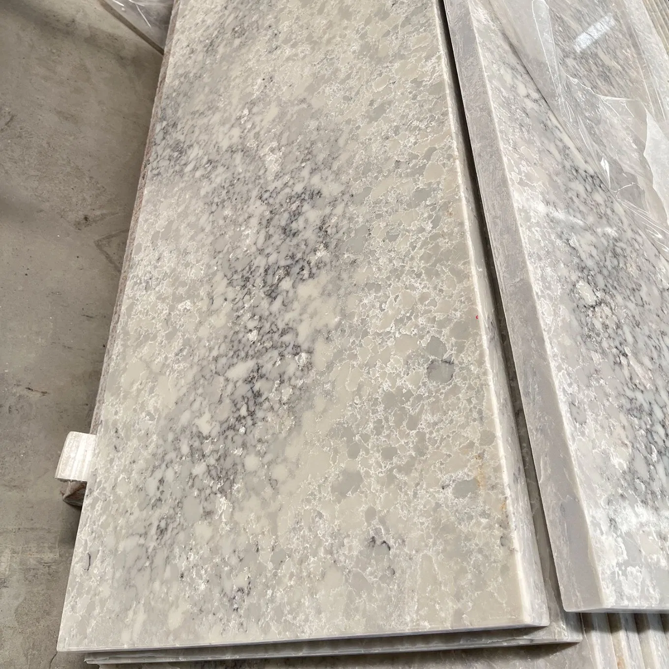 Prefabricated Home Decoration Material Artificial Stone Quartz Types of Countertops