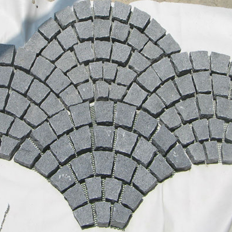 Natural Granite/Basalt/Slate/Bluestone Fan Shape Stone Paving for Garden/Driveway/Parking Tiles/Outside Pavement/Kerbstone/Cobblestone