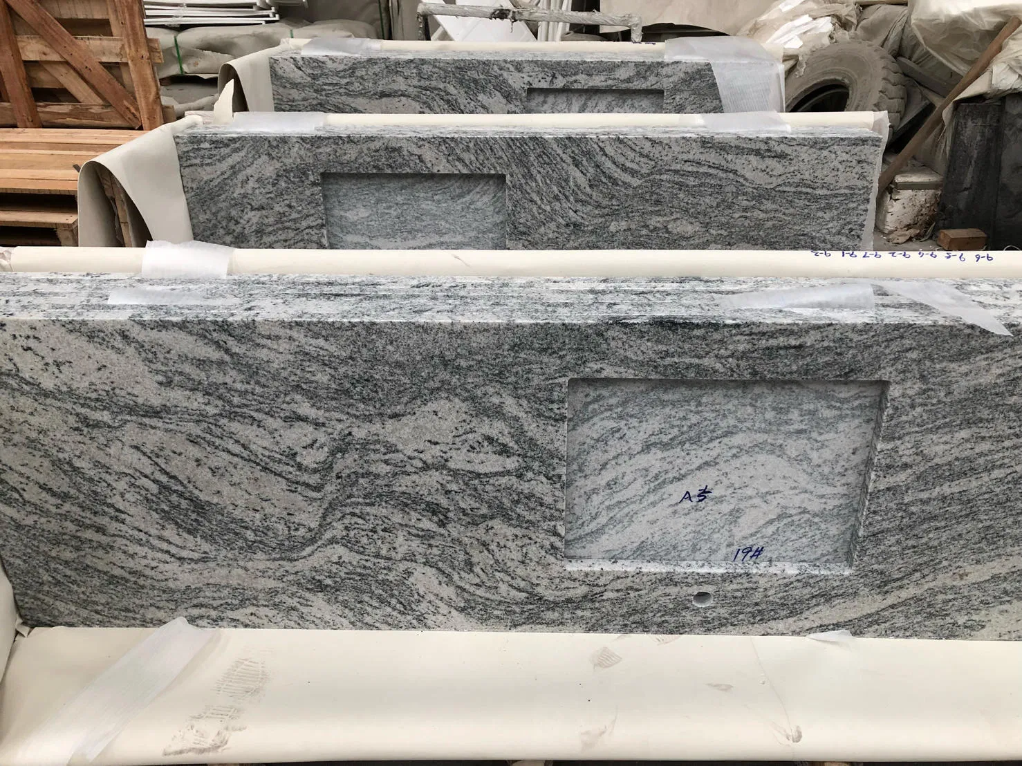 Popular China Juparana Granite Gray Stone Custom Countertop Vanity Top for Project
