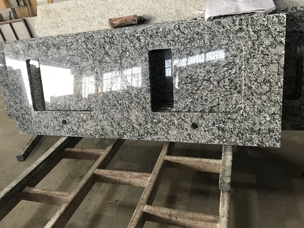 China Wave White Granite Prefabricated Countertop for Kitchen