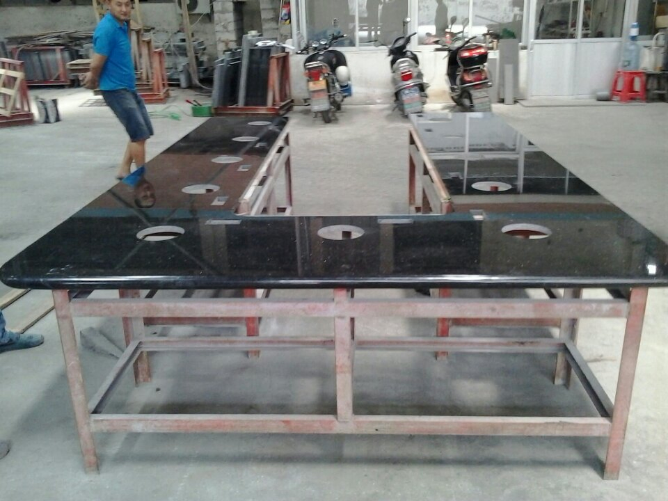 Black Galaxy Granite Prefabricated Kitchen Countertops