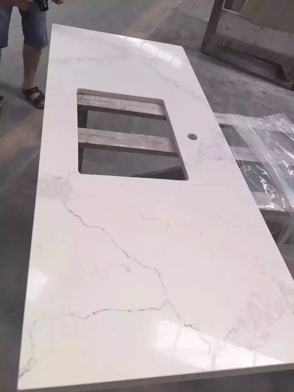 Prefabricated Pure White Quartz Countertop