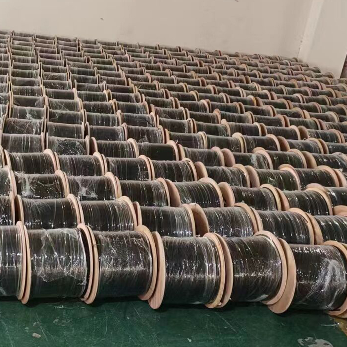 ADSS Outdoor Optical Aerial Cable Span 100 120 150 Meter Singlemode G.652D 12 24 48 72 144 Cores Fiber Optic Cable