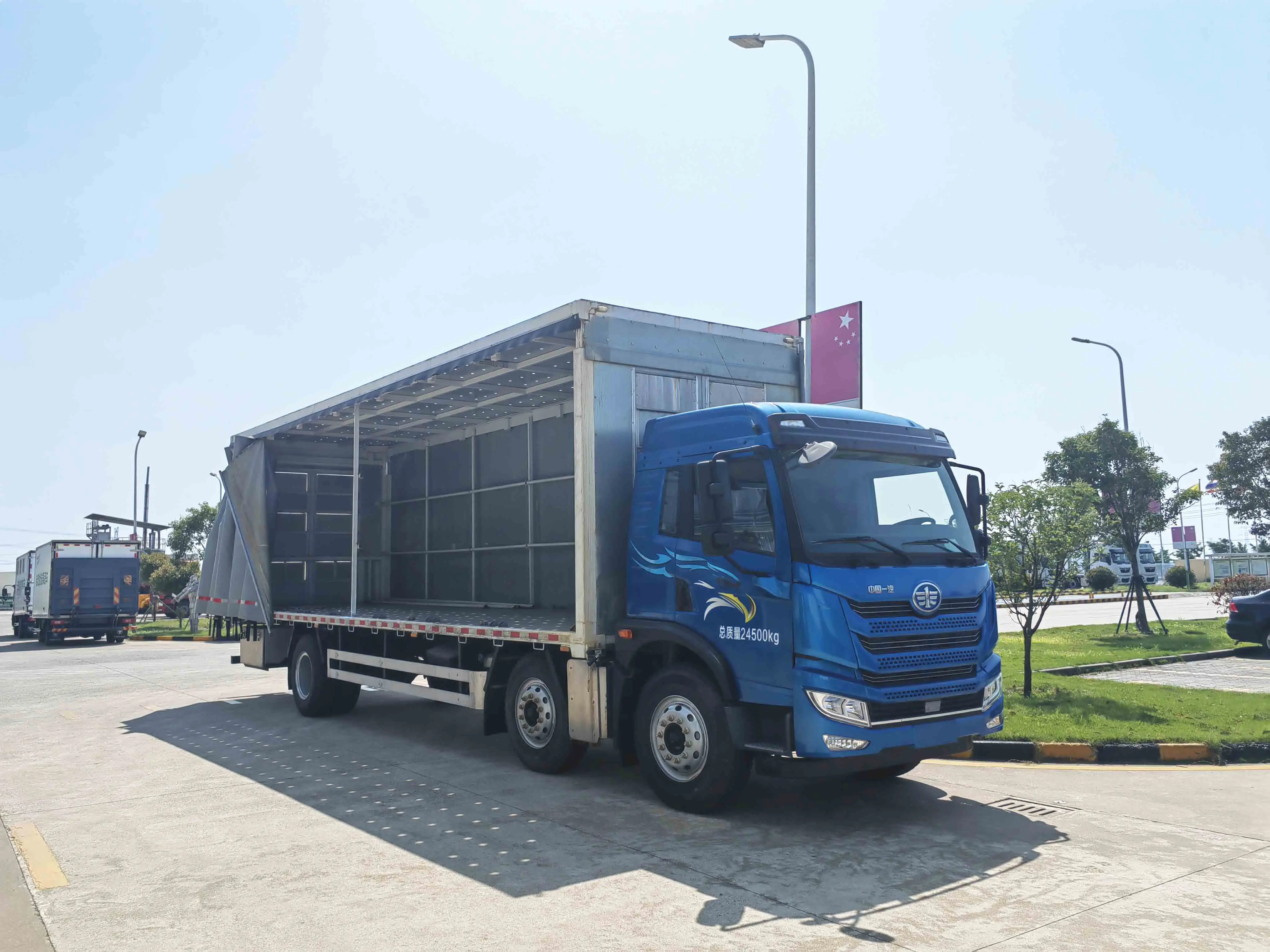 Broiler Transport Truck