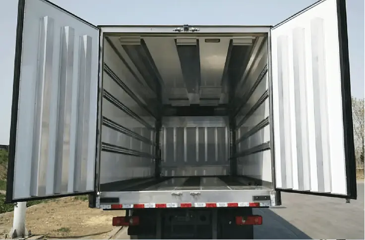Layer Transport Truck - Elastic Shaft-Driven Refrigeration System