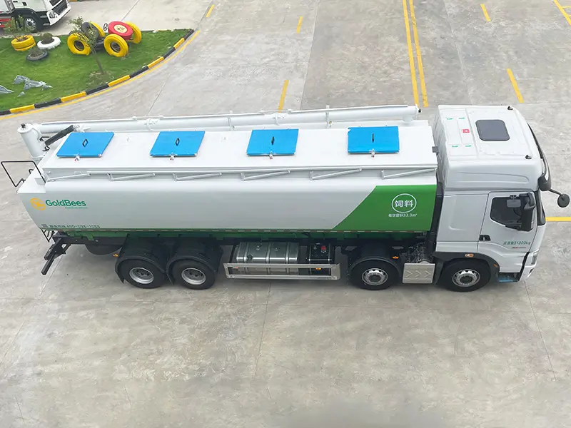 GoldBees ElectricHydraulic Auger Bulk Feed Transport Truck - Durable Tank Structure