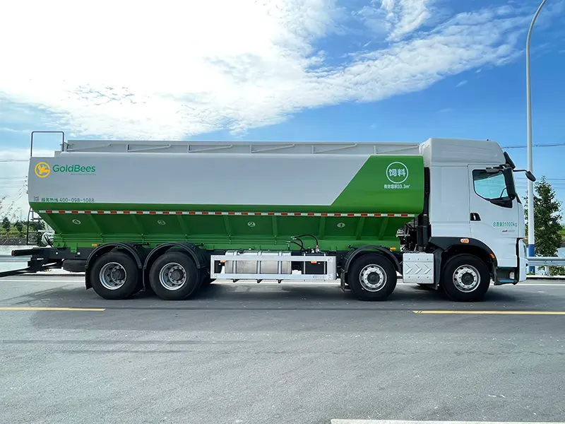 GoldBees ElectricHydraulic Auger Bulk Feed Transport Truck - Premium Electrical System