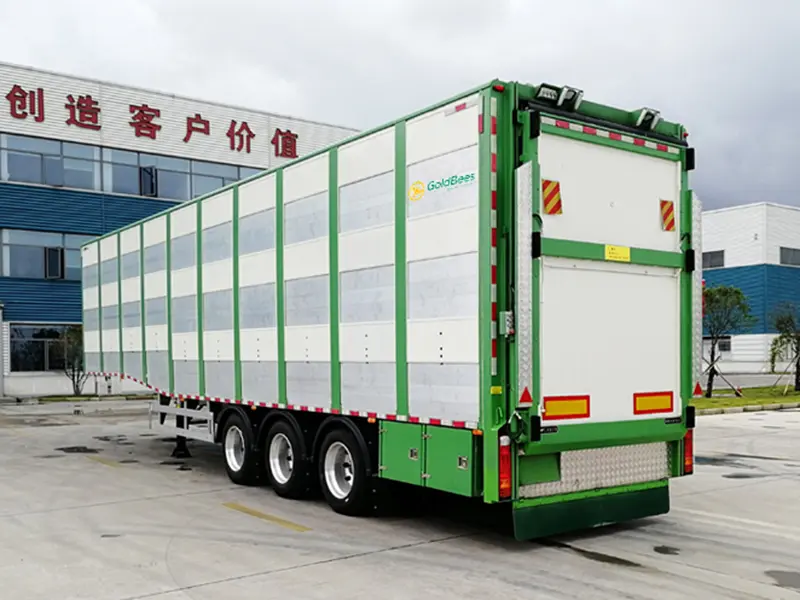 GoldBees Livestock Transport Semi-Trailer (6)