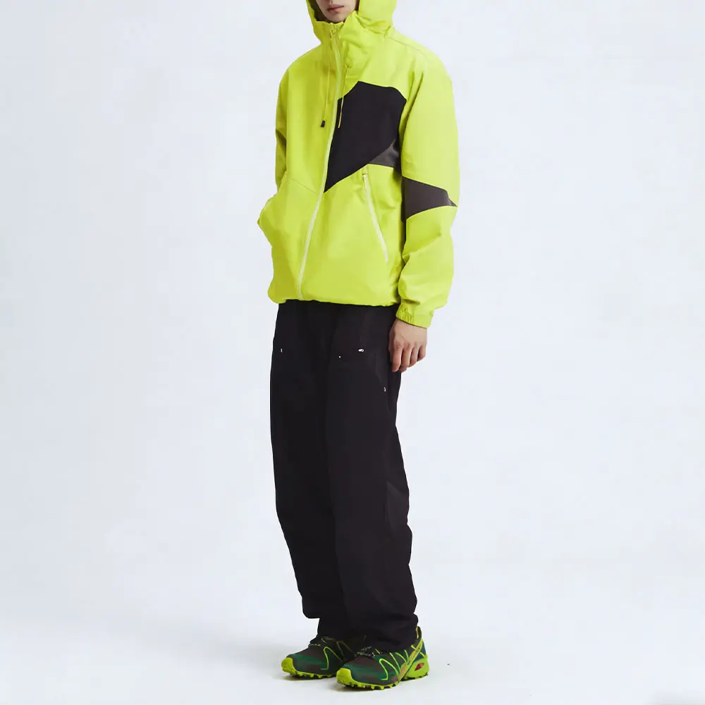 High-Quality XH-Fashion Men's Fluorescent Green Colorblock Softshell Jacket - Windproof Water-Resistant Hooded Outdoor Hiking Jacket Factory, Suppliers
