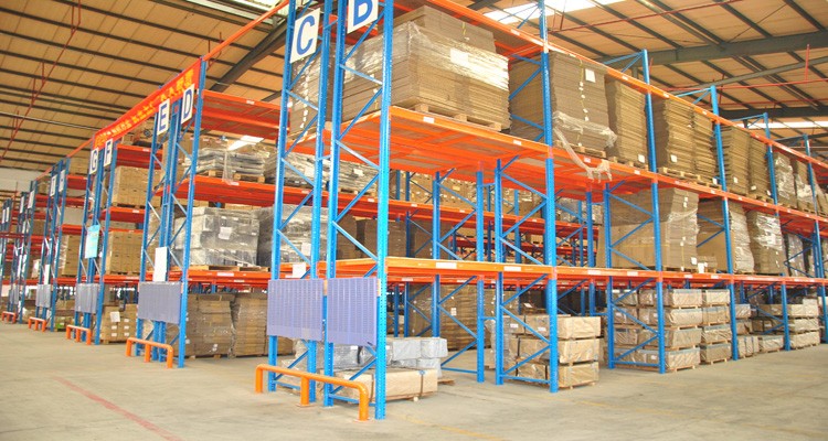 Detailed structural layout of heavy duty rack