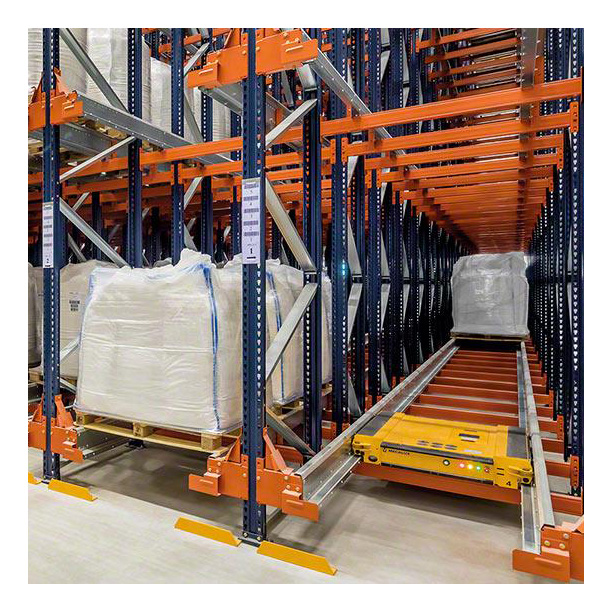 China Wholesale Warehouse Semi-autometic Racking System Pallet Shuttle Racking System Remote Control Radio Shuttle Racking