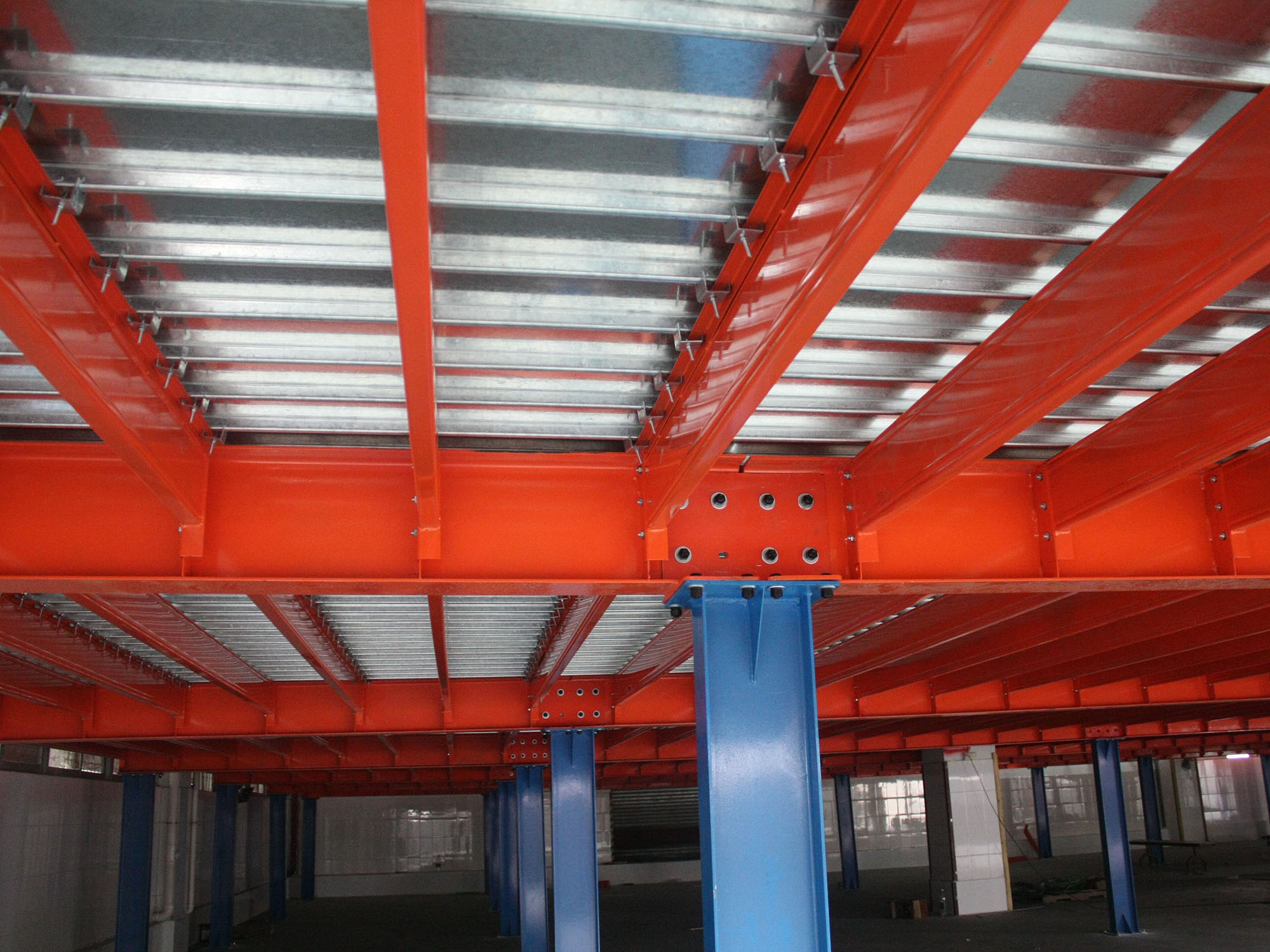 China Cheap Warehouse Steel Structure Mezzanine Floor Custom Certified Structural Steel Mezzanine System Manufacturer