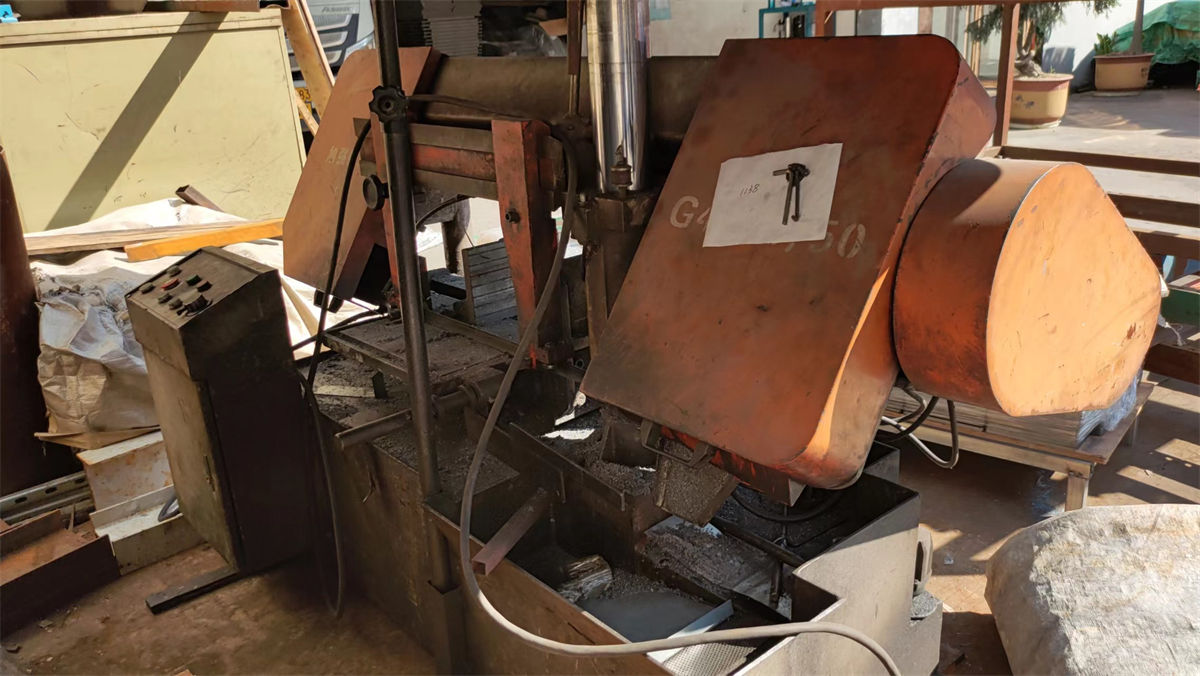 Sawing Machine