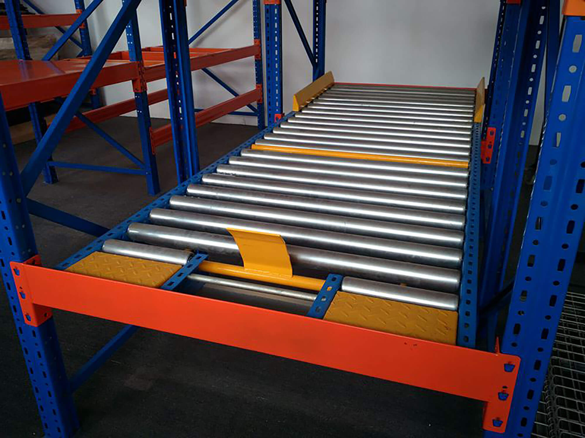 Mracking Hot Sell Industrial Pallet Flow Stainless Roller Racks Gravity Racking