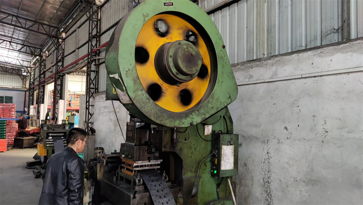 Punching Machine