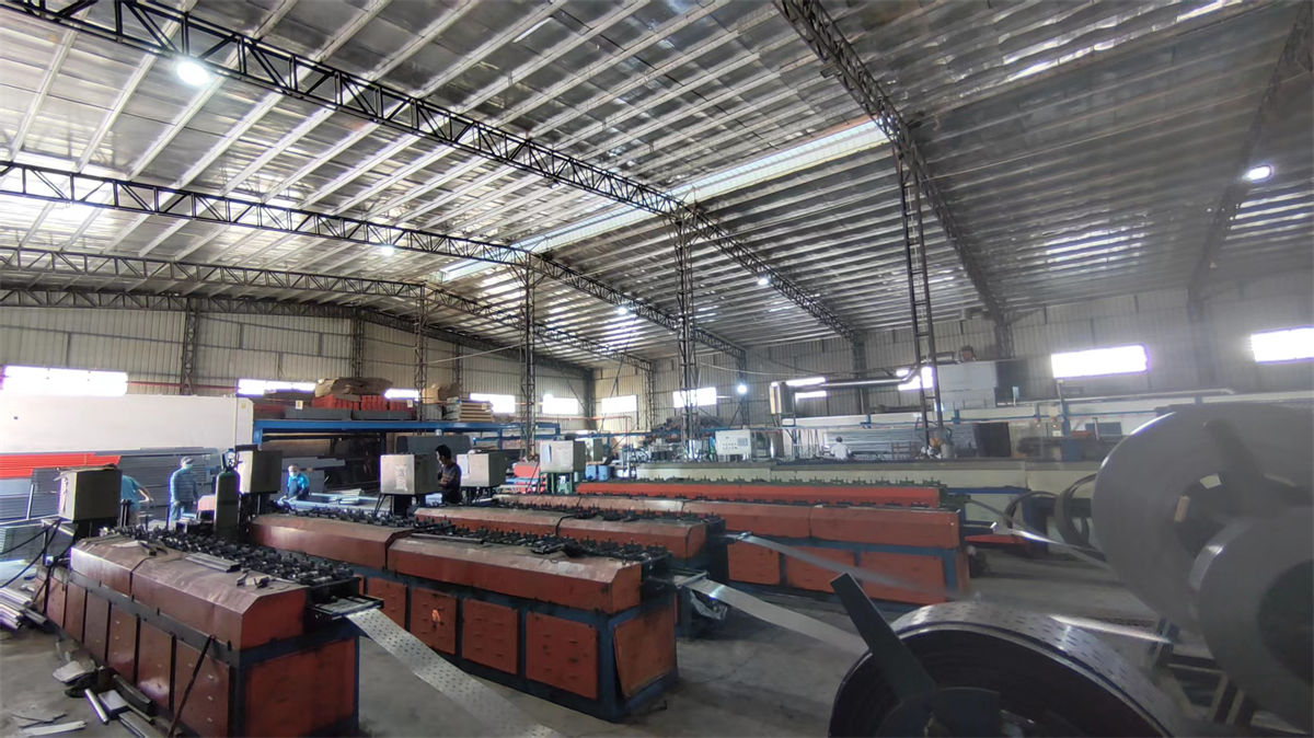 Xinmiao Racking 35,000sqm modern manufacturing facility in Ningbo China