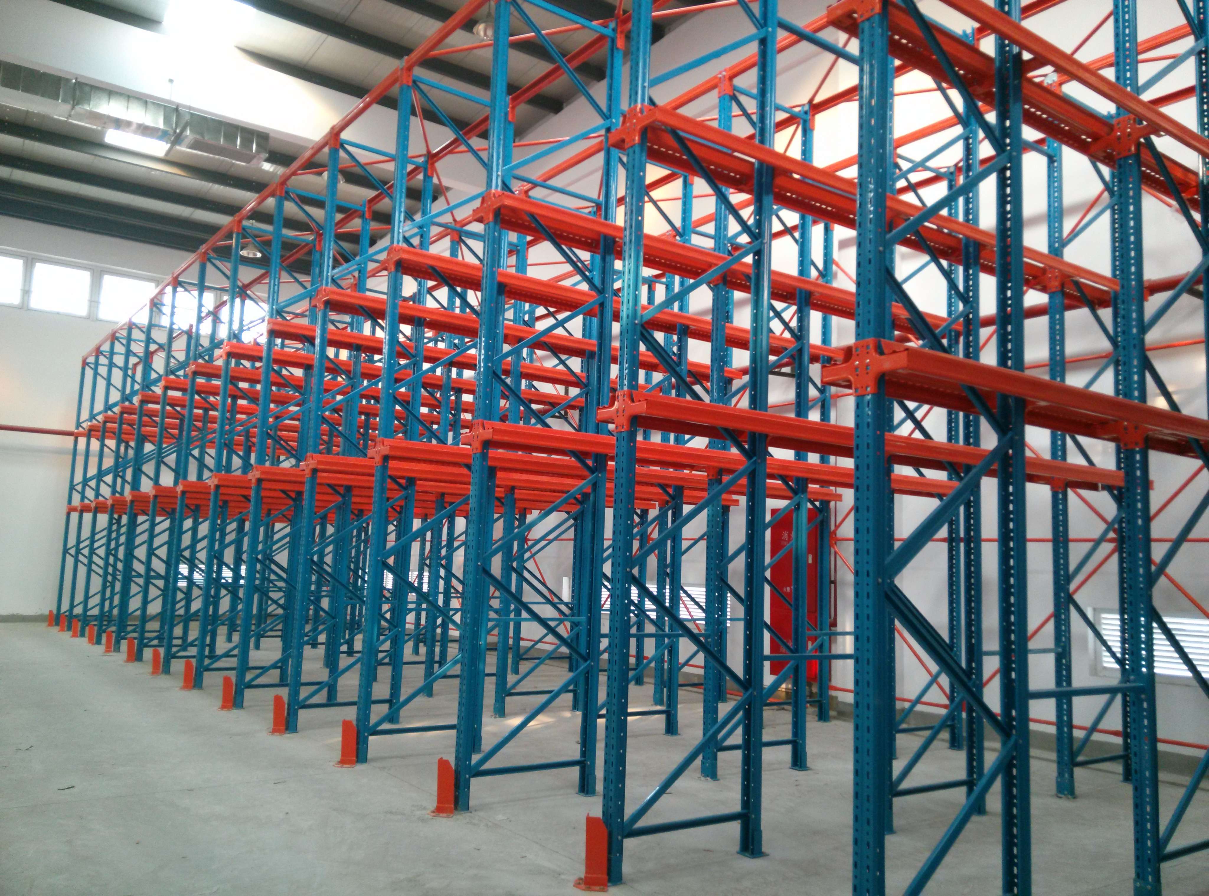 Mracking Customized Drive in Racking of Your Warehouse Drive in Racking System