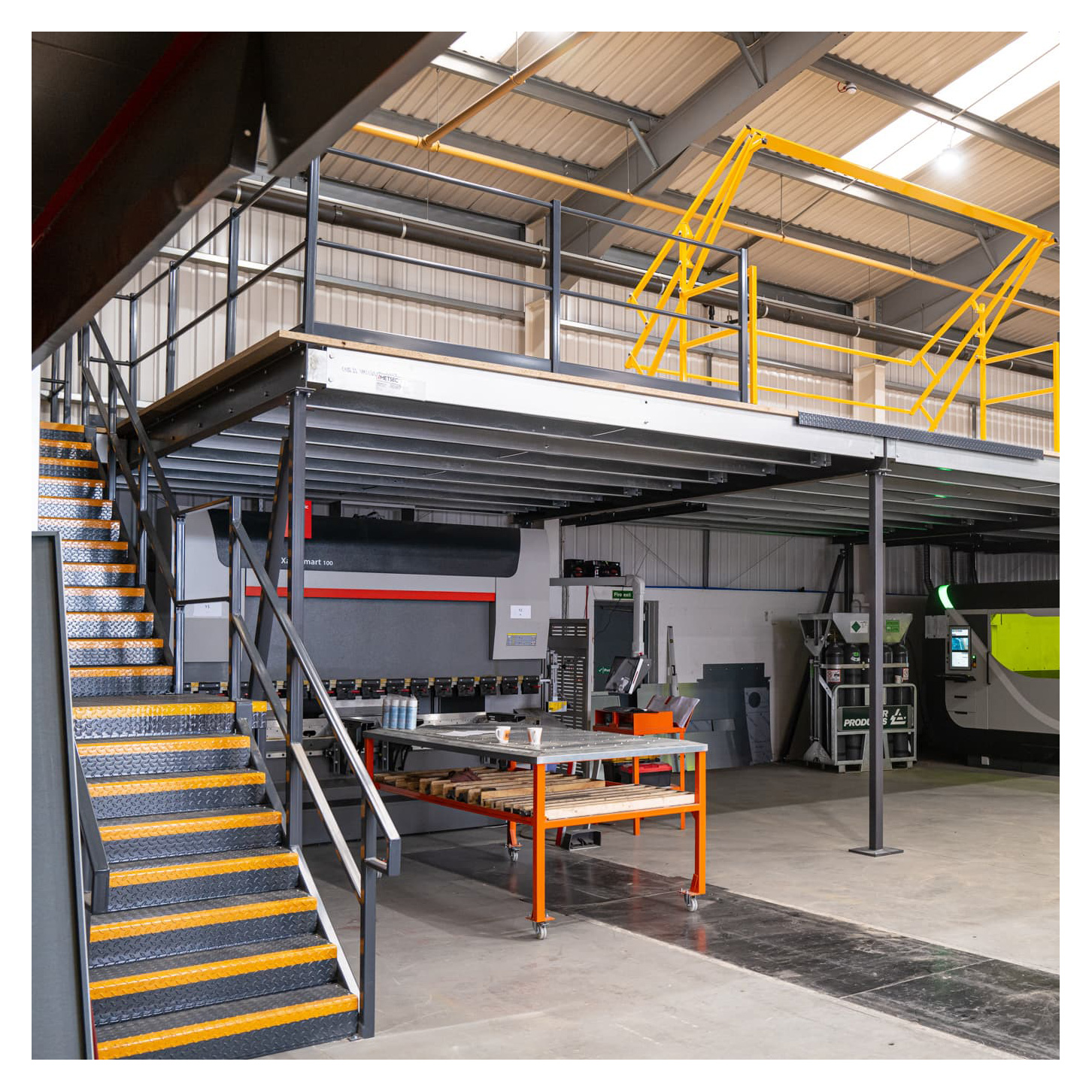 Mracking Industrial Storage Mezzanine Platform China Wholesale Multi-Tier Warehouse Rack Design Steel Material Easy Installation