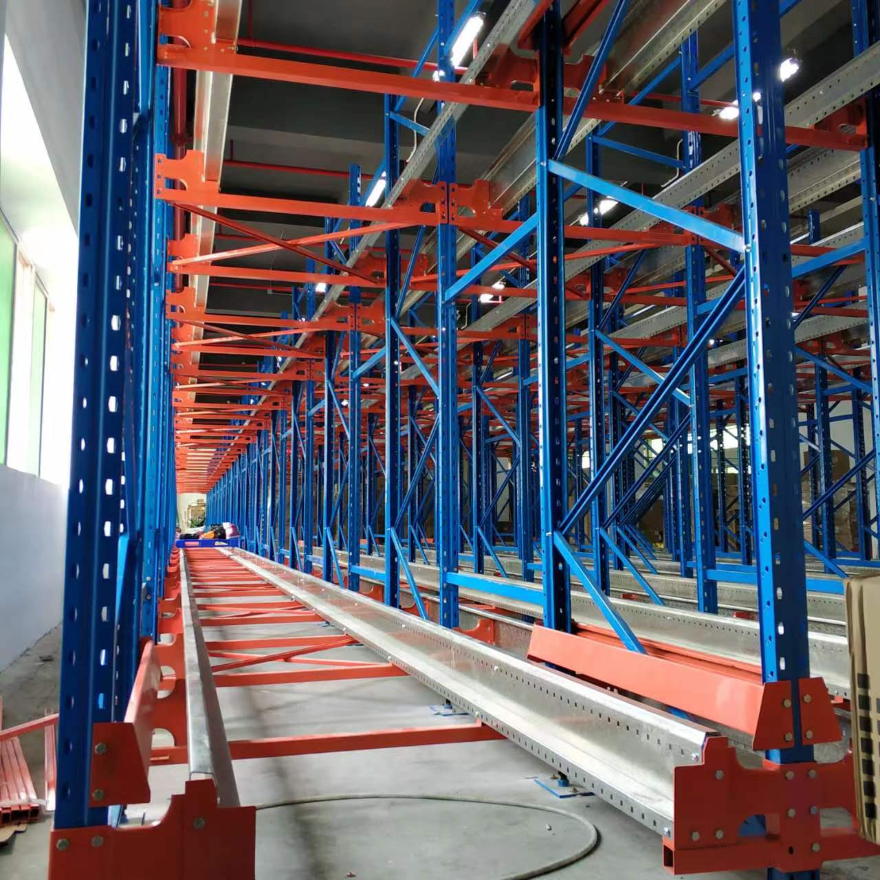 Radio Shuttle Pallet Racking System Automated Warehouse Storage Racking System