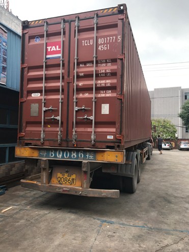Container Loading Scene 2