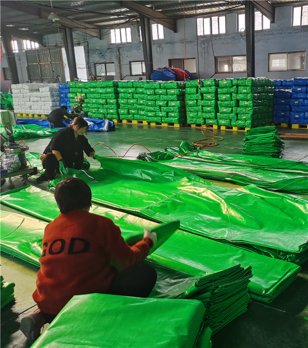 Step 8 final quality inspection before tarpaulin packing
