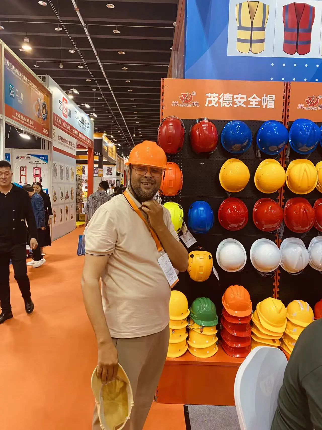 Xintuo exhibition - building global partnerships in safety equipment sector