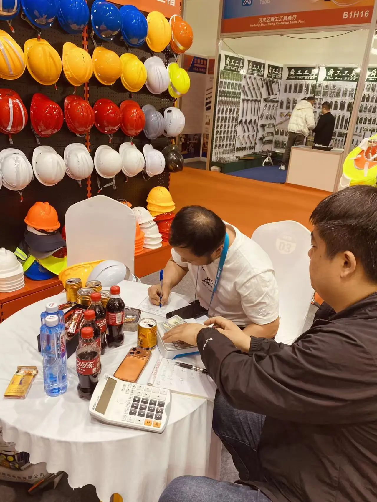 Xintuo exhibition networking - building long-term partnerships worldwide