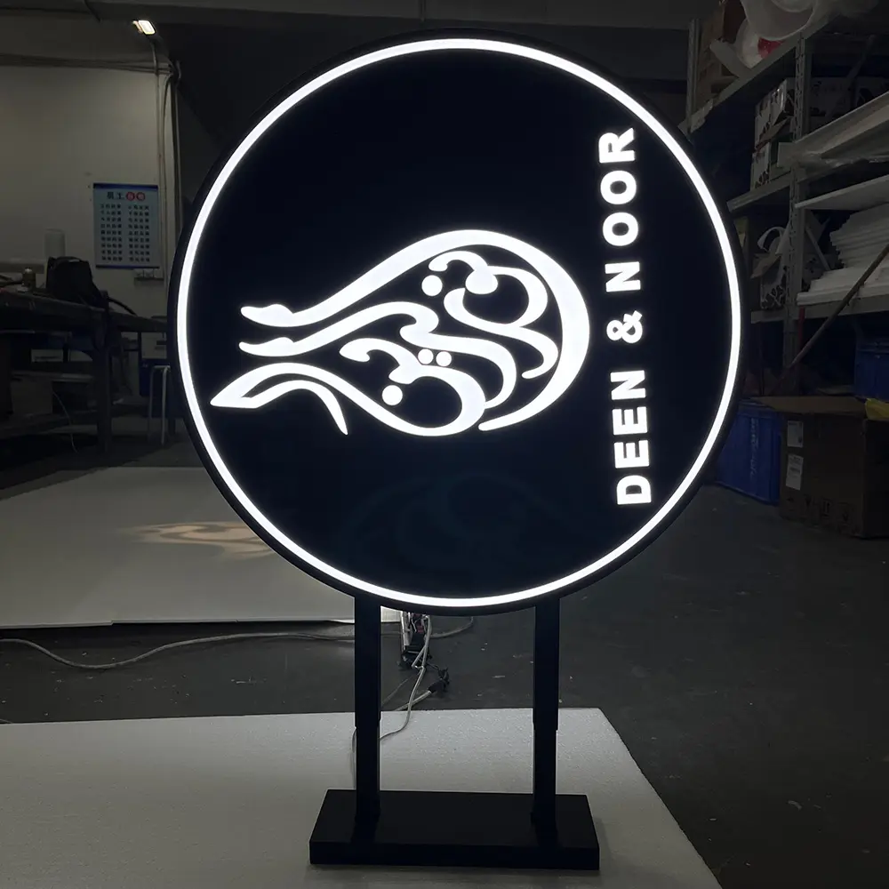 High-Quality Round double-sided advertising light box Manufacturers, Service