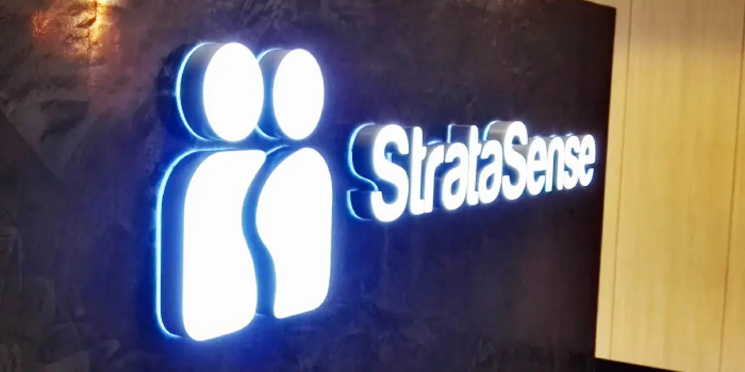 LED letter wall signs