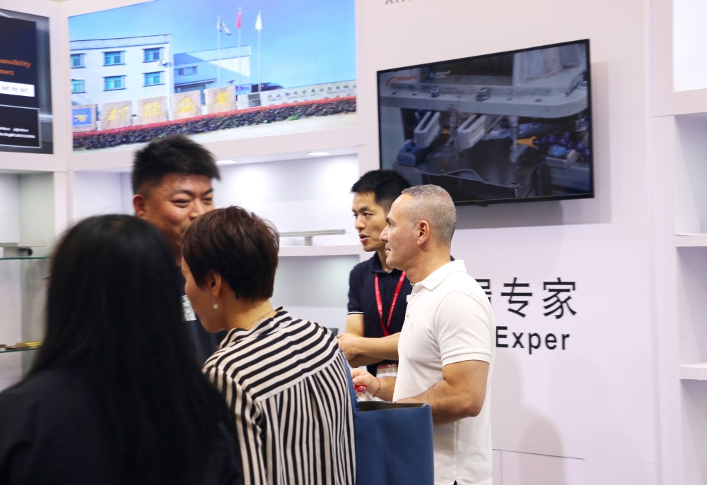 International Sanitary Exhibition Live Presentation