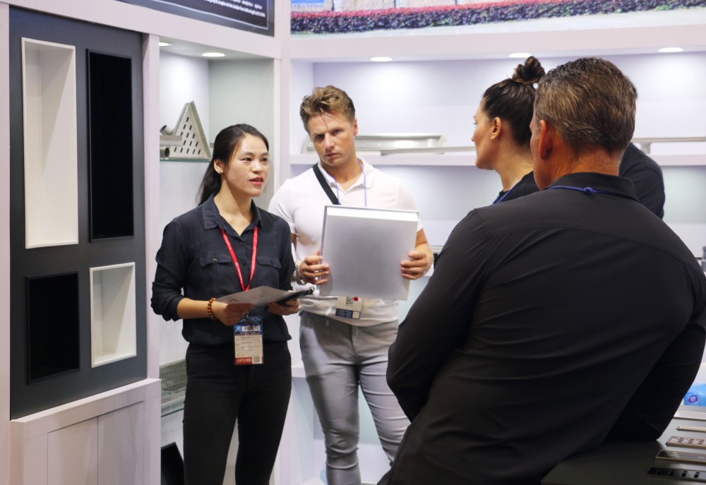 Collaborative Technical Discussion with Regional Distributors