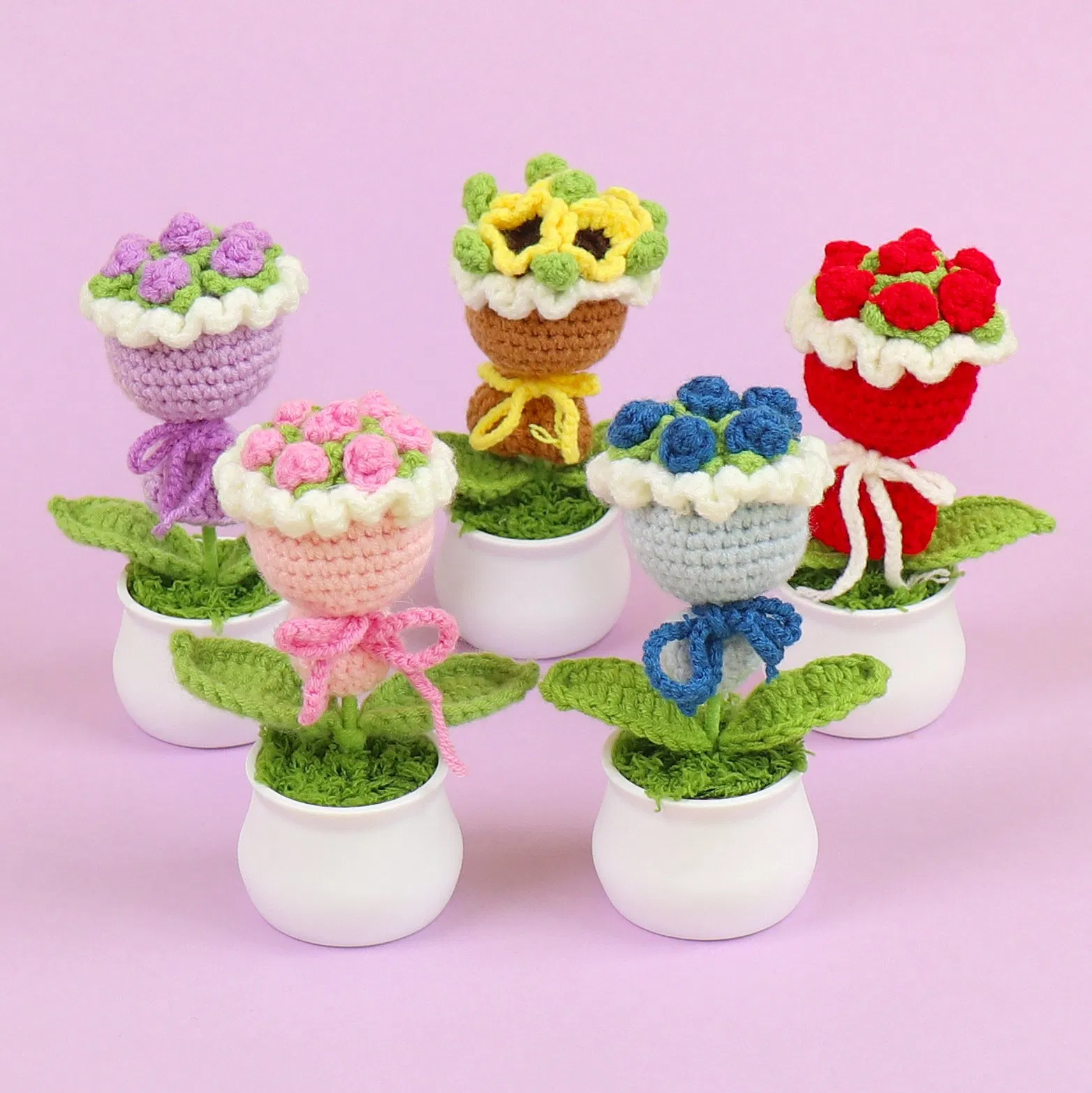 Finished Handmade Crocheted Rose Bouquet in a Pot, Car Decoration, Artificial Yarn Flower, Office Ornament, Creative Gift